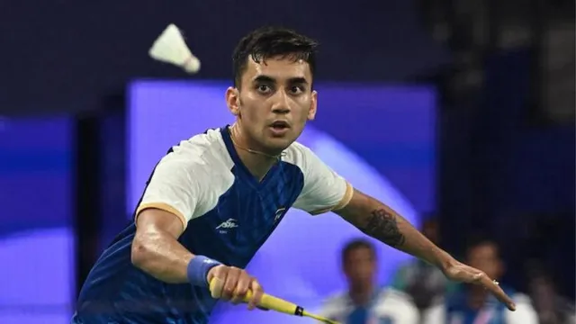 paris-olympics-2024-lakshya-sen-beats-hs-prannoy-qualifies-for-qauterfinals-in-debut-olympics